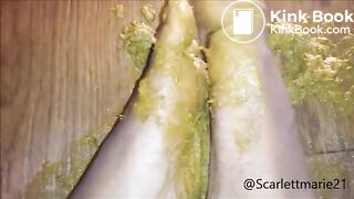 ebony pooping with feet