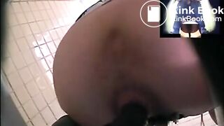 pooping Japanese