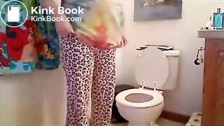 girl in glasses pooping