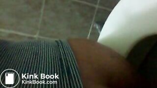 rosana in toilet