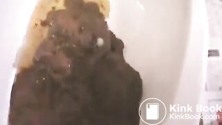 asian women talking and pooping