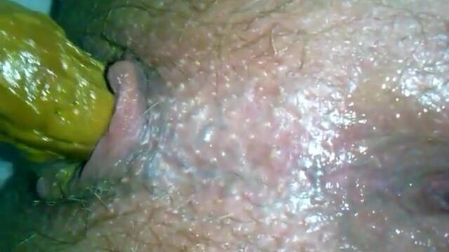 Big clit poo close up