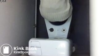 Toilet plops (01)
