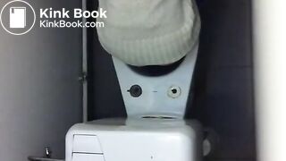 Toilet plops (01)
