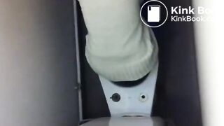 Toilet plops (01)