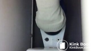 Toilet plops (01)