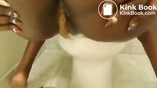 Bubble butt ebony girl pooping on her boyfriend On shittytub