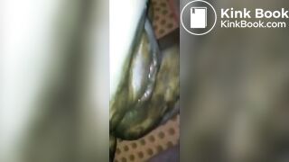 Amateur Scat Couple play with their shit