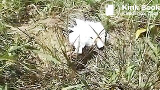 outdoor pooping