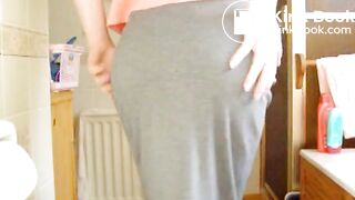 Katy Upskirt Panty Poop