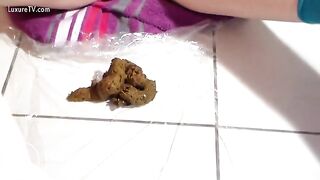 Skinny girl Poop Inspection