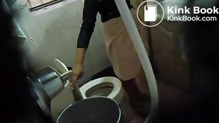 Voyeur poop