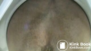 ebony poops