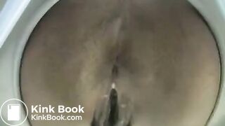 ebony poops