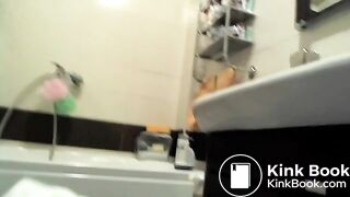 girl loves to shit