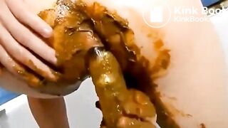 Fucking her shitty cunt