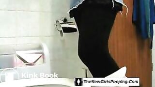 Hot blondes facial expressions as she drops huge load