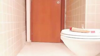 huge shit and dildo