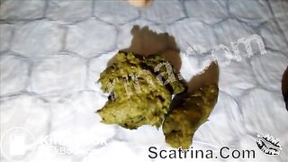 Scatrina doggy pose shitting