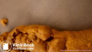 pooping while i washed the dishes – 2 Videos  LucyScat