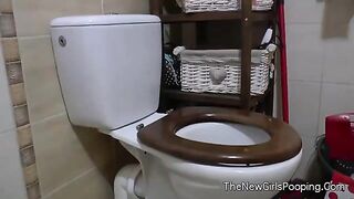 toilet pooping lady