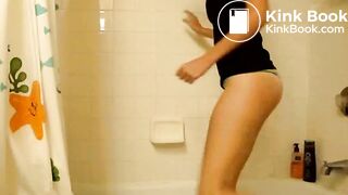 teen_pooping