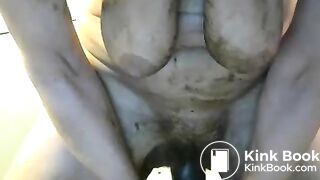 Omi shits for me on cam