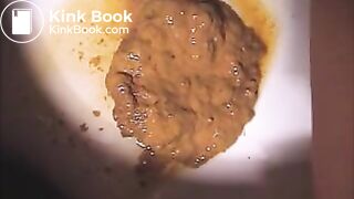 GirlPooping (6)