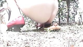 Jap Girl Outdoor Indoor Pooping