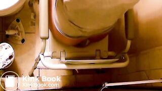 Porcelain Lilith Farting and Pooping (13)