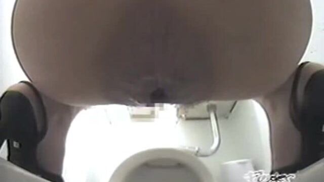 Three Japanese Girls Huge Poops