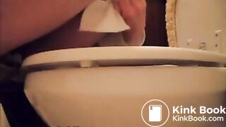 GirlPooping (7)