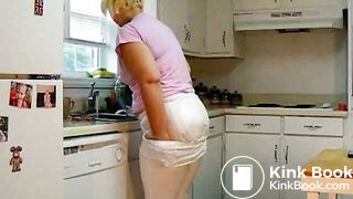 Peeprincess diaper poop in kitchen