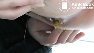 Menstruation - Japanese girl poops