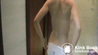 Shitting topless