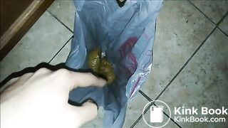 HAIRY CUNT SNEAKING AROUND THE BUILDING