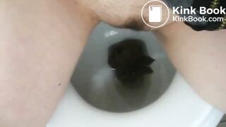 Gir! Pooping on the toilet