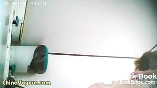 Poop and look at the camera