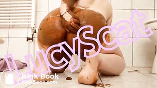 stuffing pussy and smearing it on my body on  LucyScat