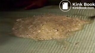 FALD5dah-Insano SUJO SCAT ELA cagando SOZINHA e COMENDO