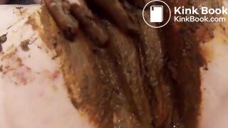 201708282130_scat_pussy