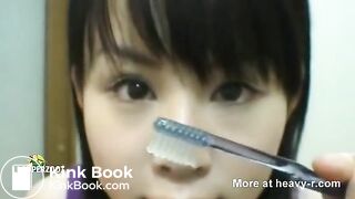 Japanese tooth brushing