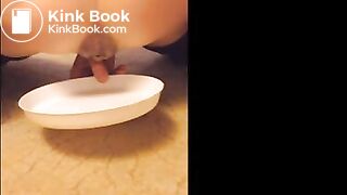 A Sweetie working in a flowershop, kinky showing her turds