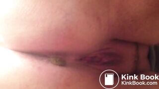 wife pooping