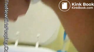 Girl Clogs The Toilet With Her Big Logs