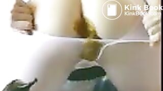 lucy shits her tights