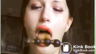 she eats