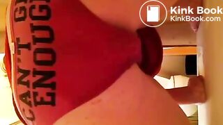 red panty poop