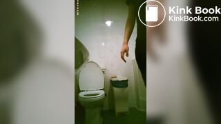 toliet1