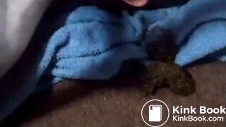 Black bbw peeing and pooping